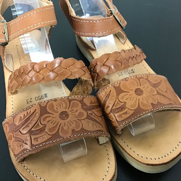 Cucos Girls Leather Sandals Braided Strap Adjustable Buckle Size 4Y (Approx) - Picture 10 of 14